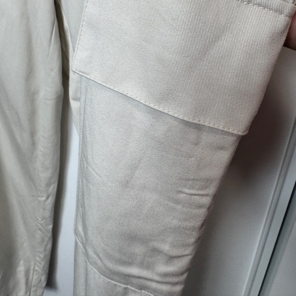 Old Navy Extra High Waisted Taylor Cargo Pants Beige - Picture 9 of 12